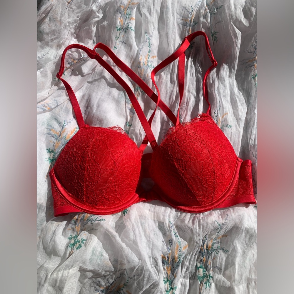 VS 32A Bombshell